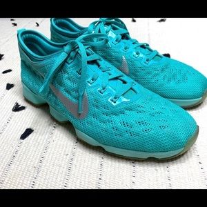 Nike Zoom Fit Agility Sneaker